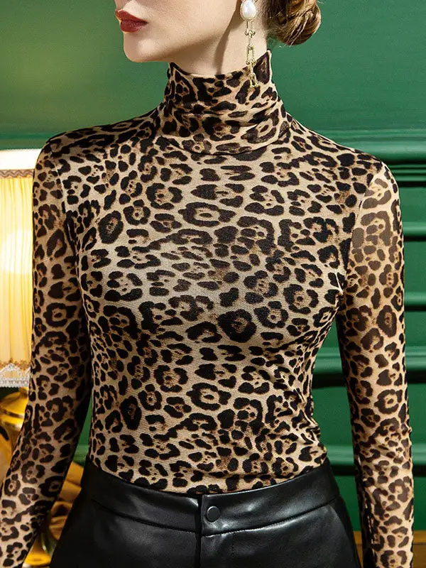 Refined Selection Long Sleeve Slim Fit Leopard Half Turtleneck T-Shirt