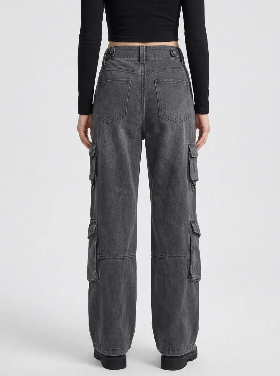 Minimal Multi Pocket Utility Look Women's Multi Pocket Cargo Pants