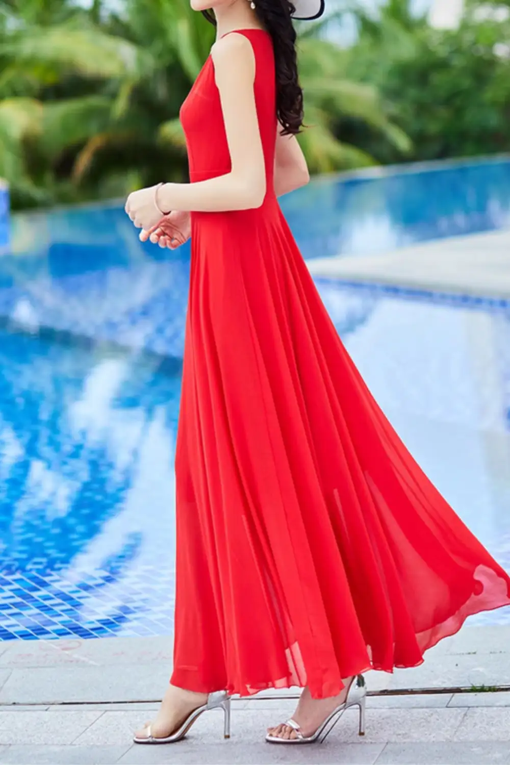 Classic Chiffon V Neck Sleeveless Maxi Dress