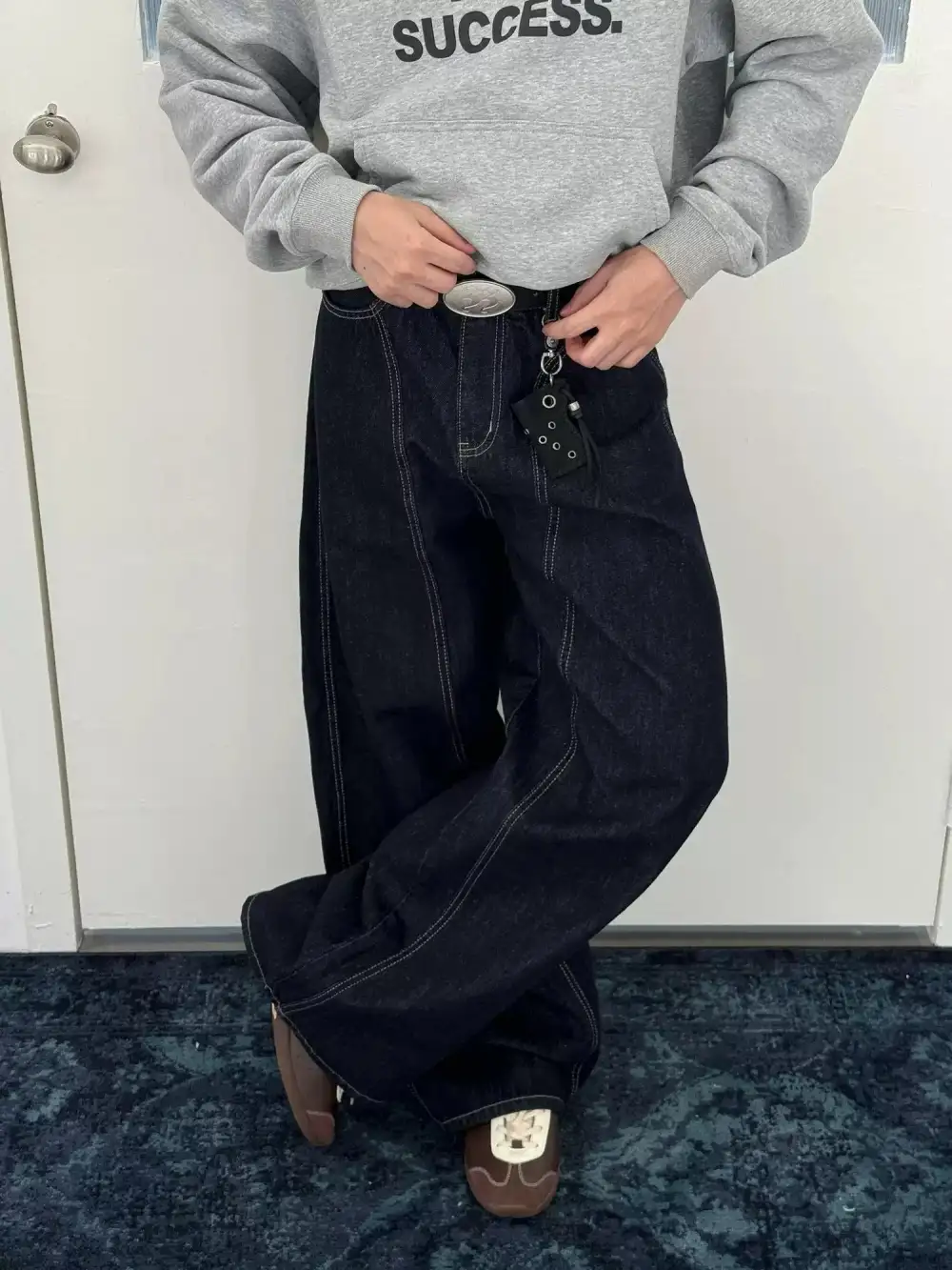 Stitched Stitched Straight Leg Jeans