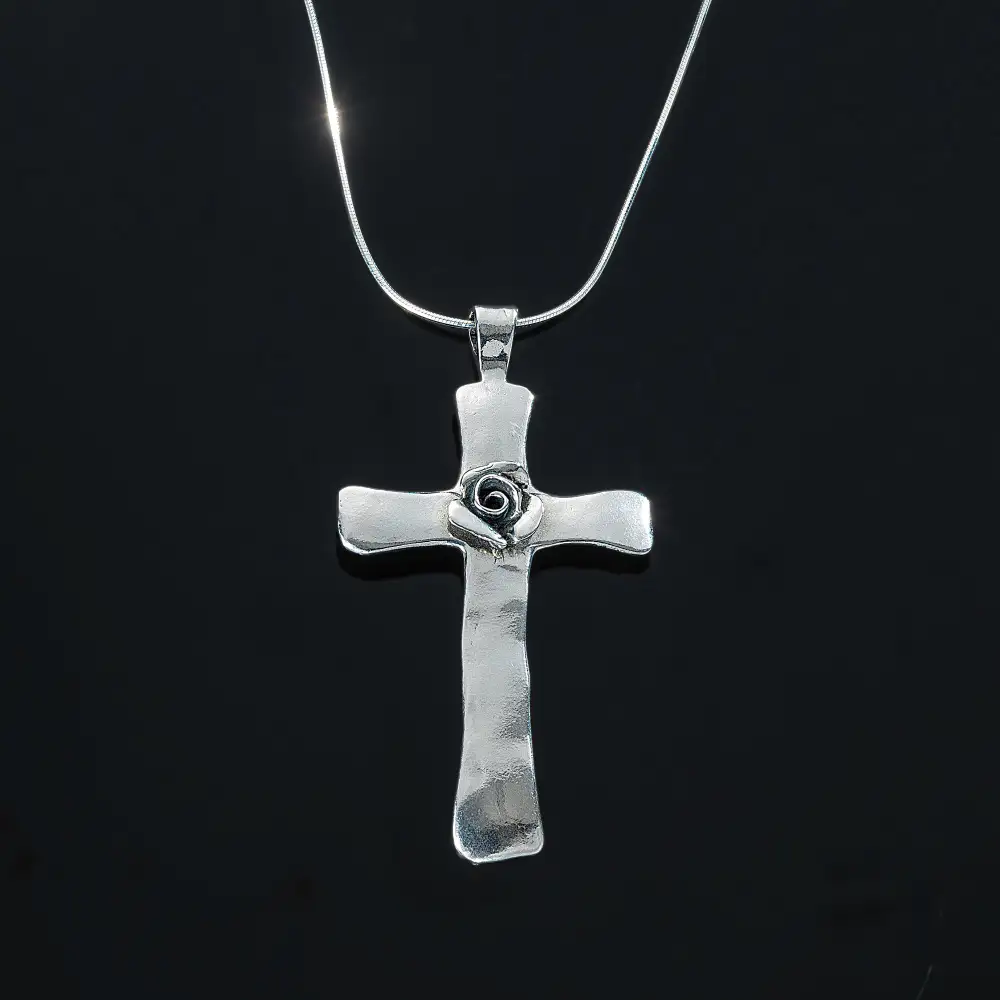 Rose Pendant Necklace