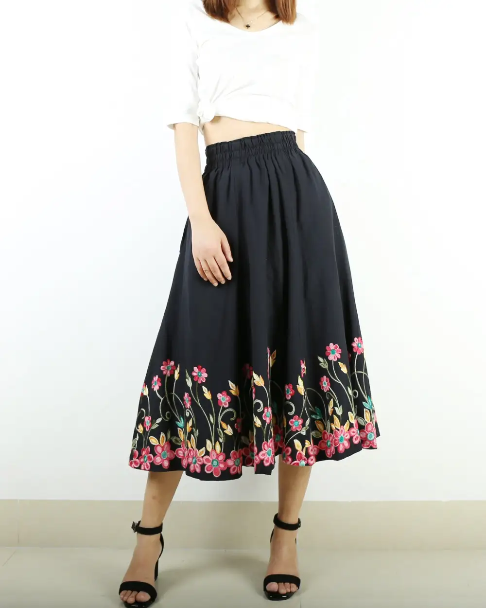 Everyday Embroidered Linen Maxi Skirt