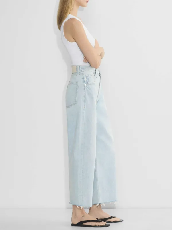 Raw Hem Wide-Leg Jeans