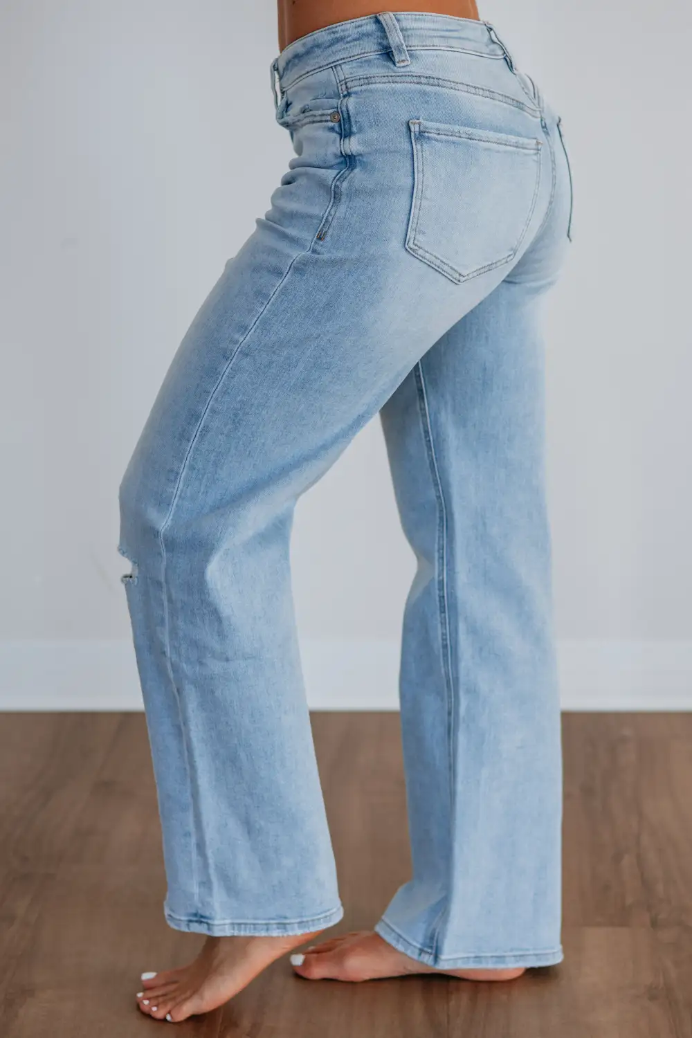 Women's Ultra High Rise Wide Leg Knee Distressing Jeans