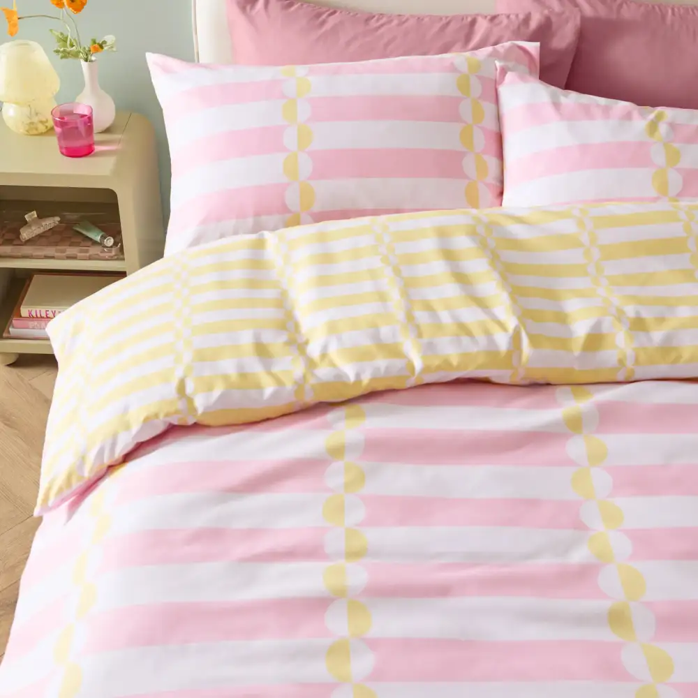 Polished Bedroom Reversible Geometric Duvet Cover Set