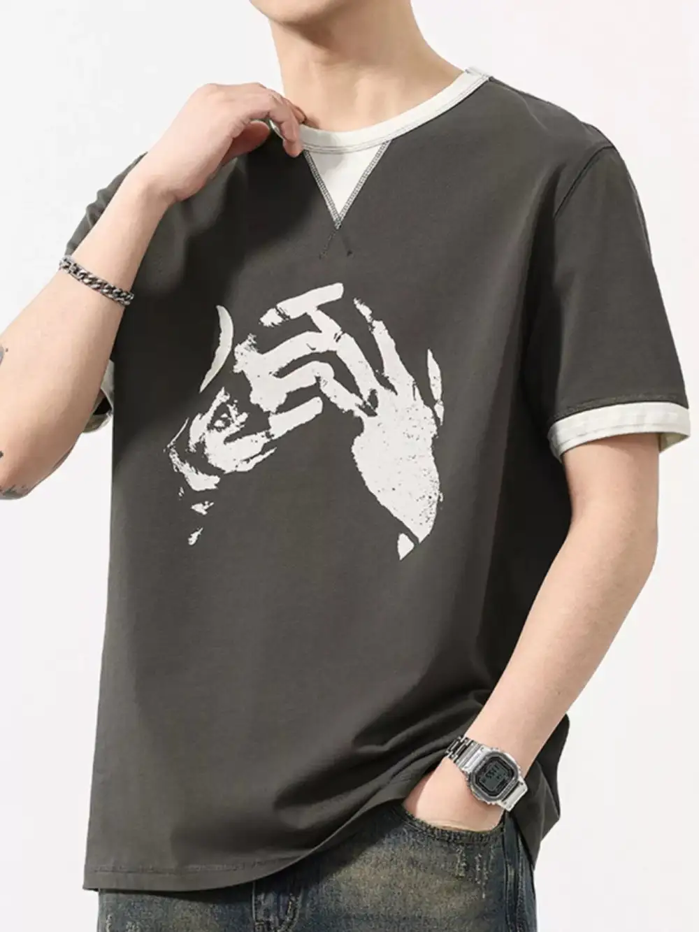 Two-Tone Short Sleeve Graphic T-Shirt