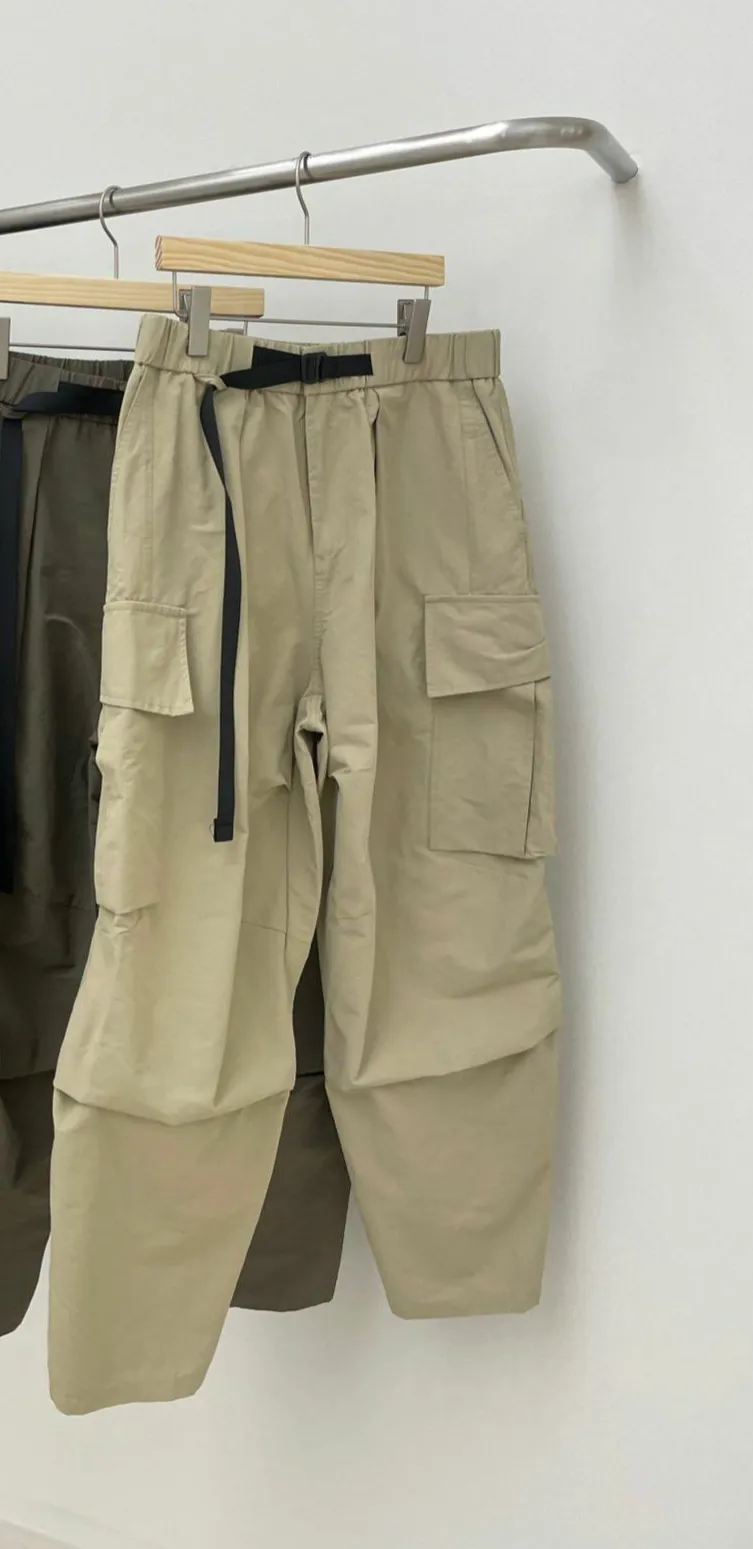 Travel Core Relaxed Solid Cargo Pants