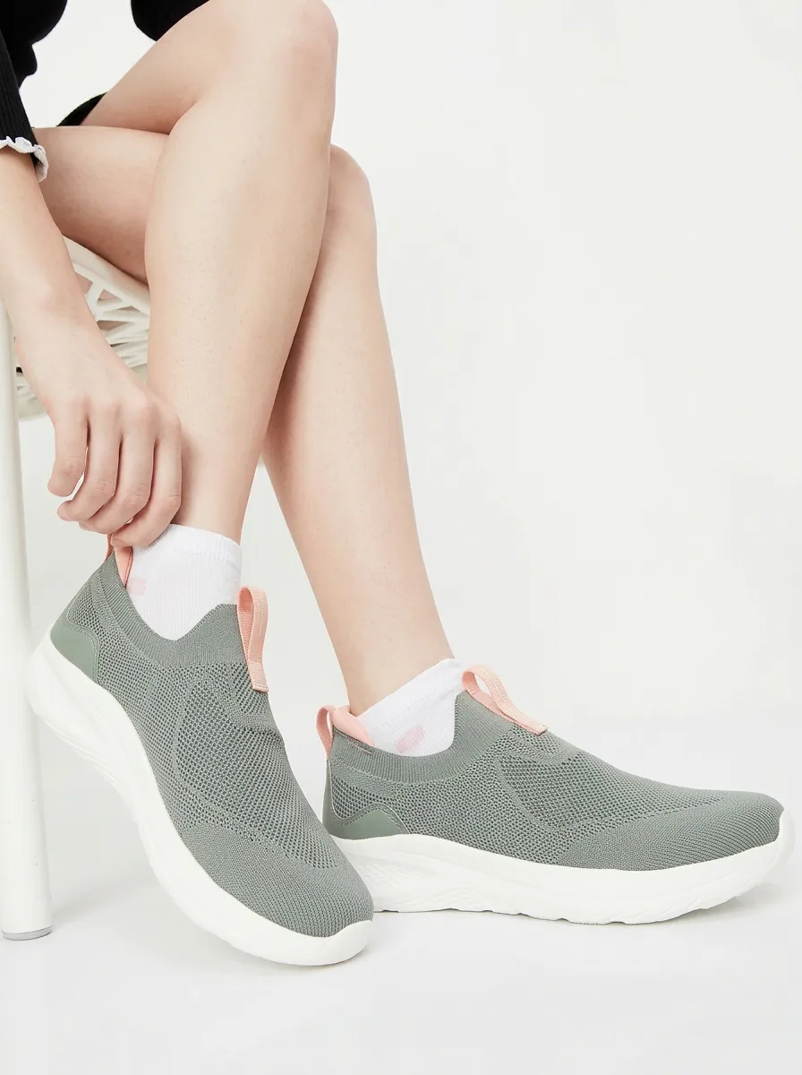 Women's Walking Slip-On Mesh Athletic Sneakers