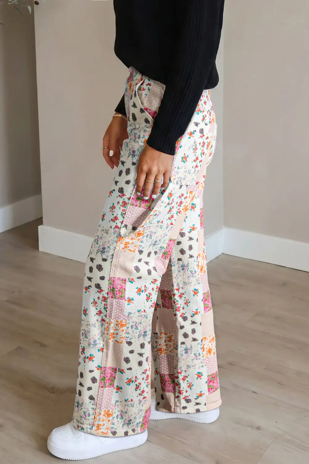Women's Floral Patchwork Wide Leg Full Length Jeans
