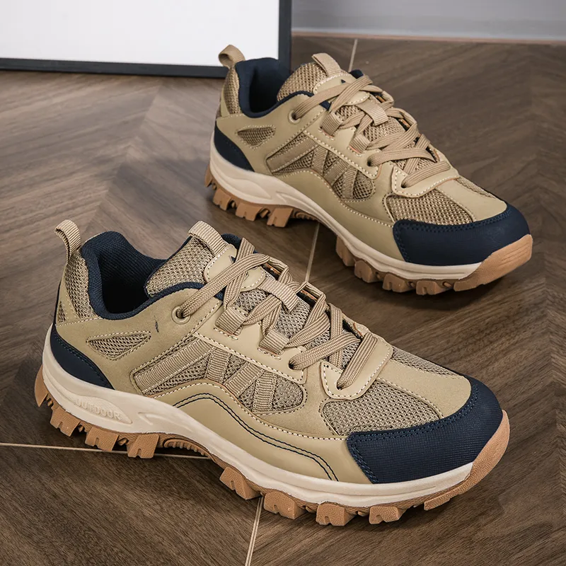 Men's Lightweight Wide Toe Trail Shoes