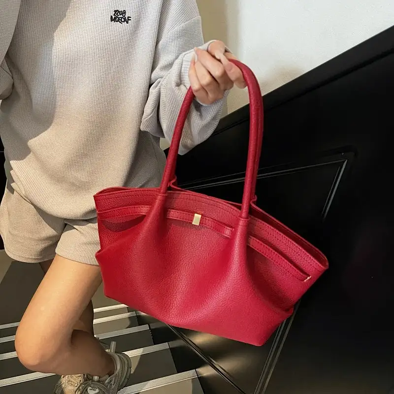 Elegant Carry: Genuine Leather Large-Capacity Tote Bag