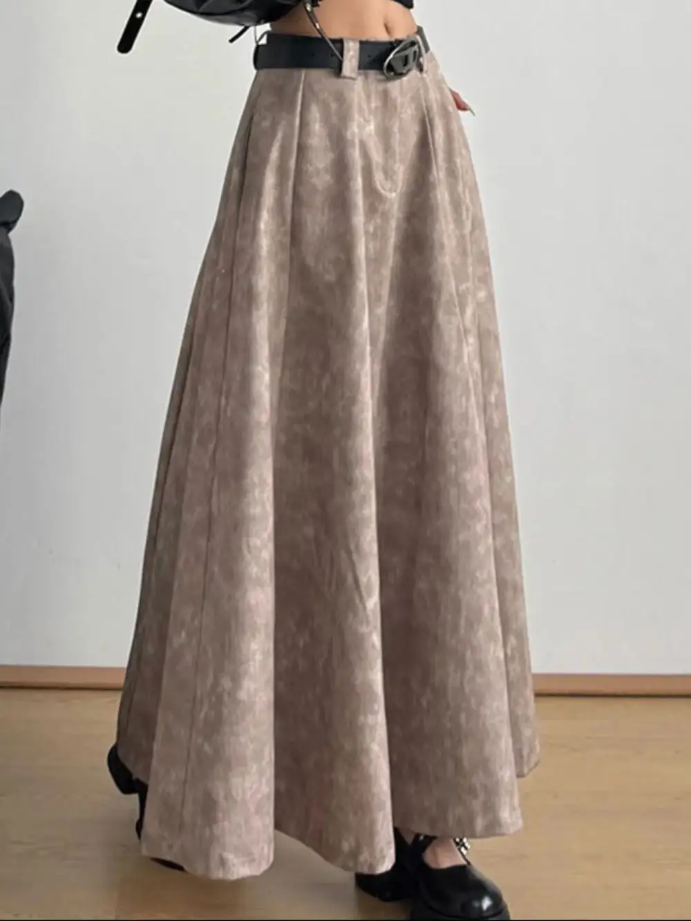 Wearable Line Skirt