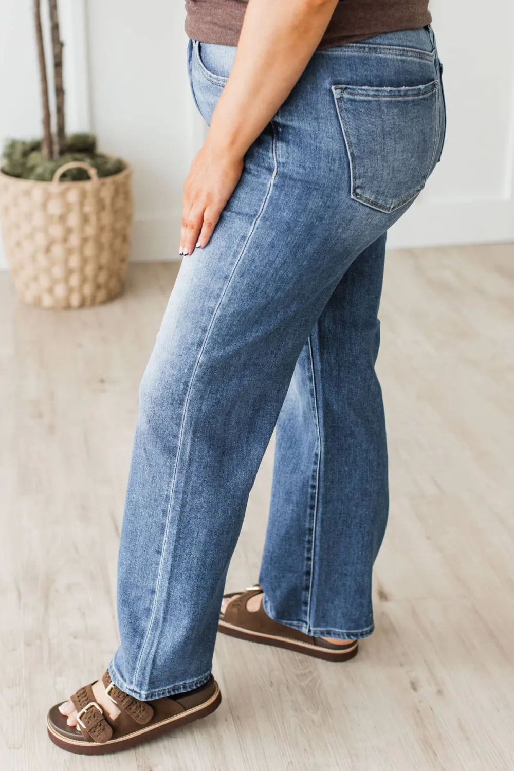 High-Rise Cropped Straight Leg Clean Finish Jeans