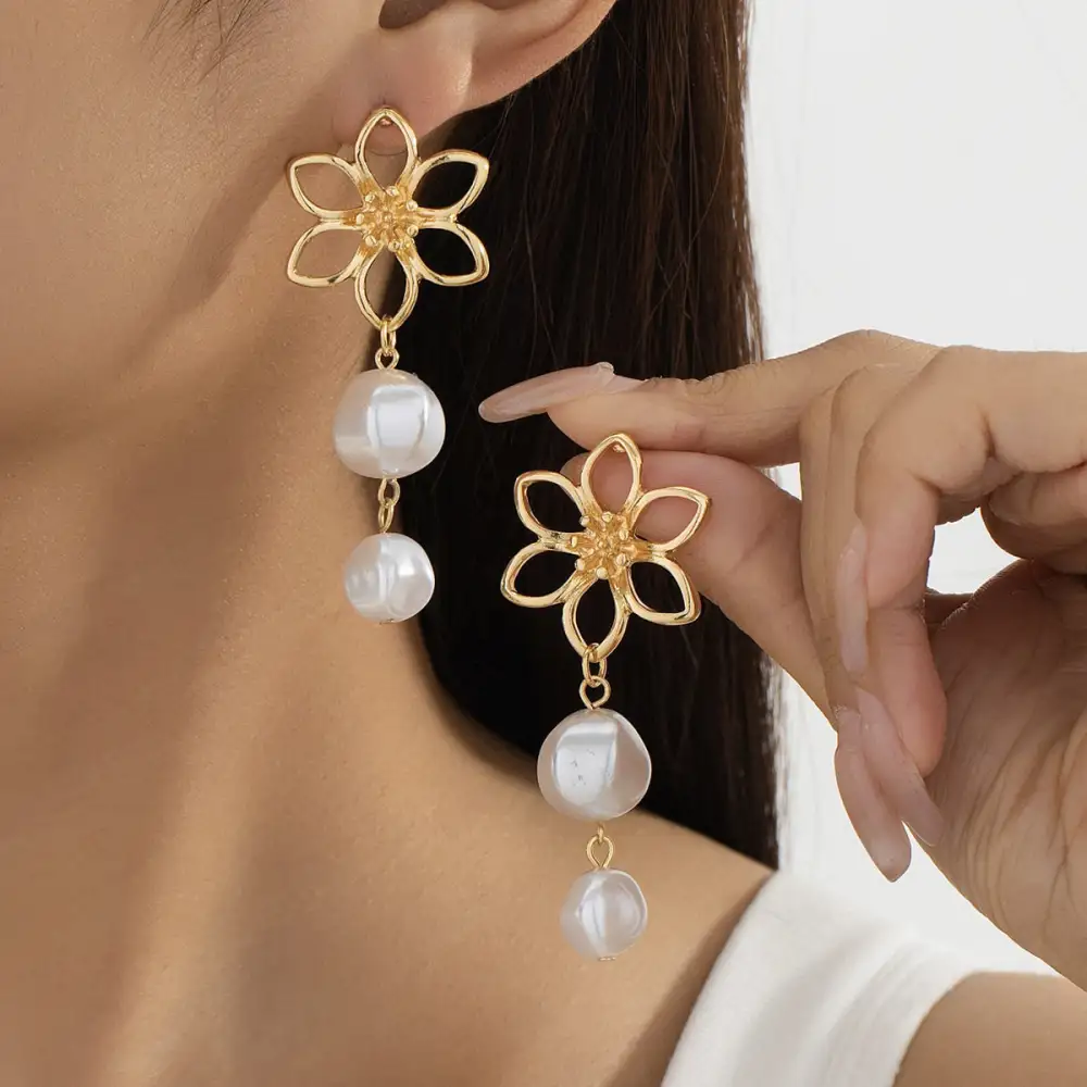Flower Pearl Pendant Earrings