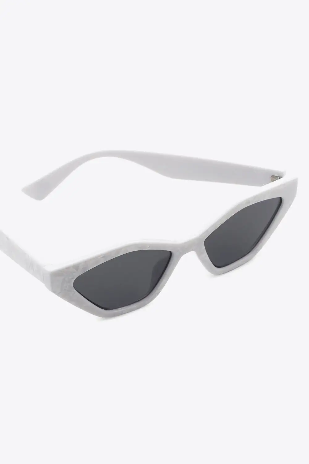 Polished Cat Eye Frame Sunglasses