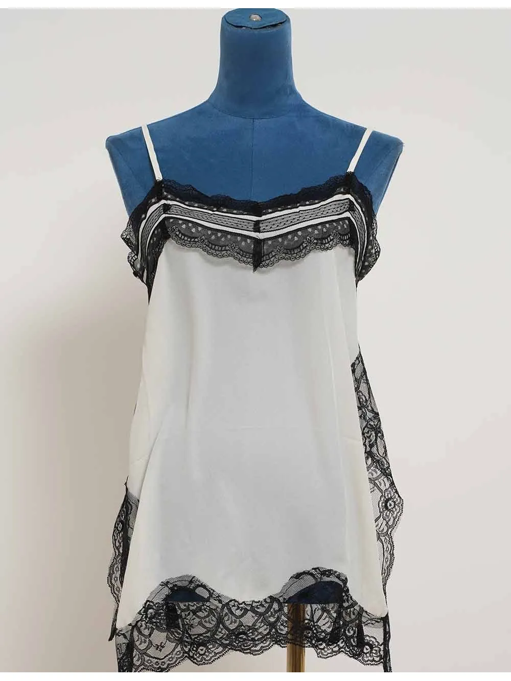 Chic Lace Trim V Neck Side Split Cami Top