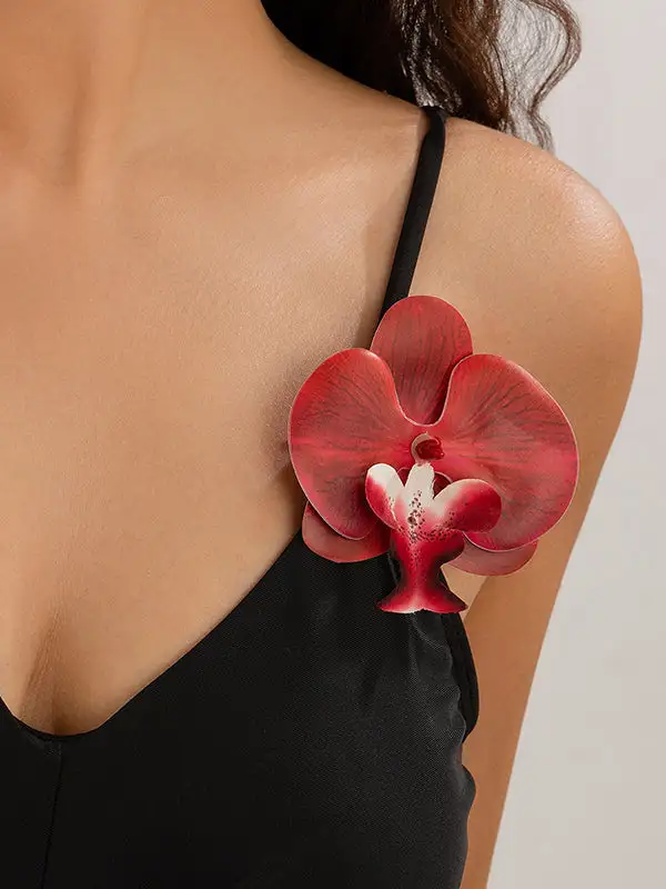 Classic Floral Accent Brooch