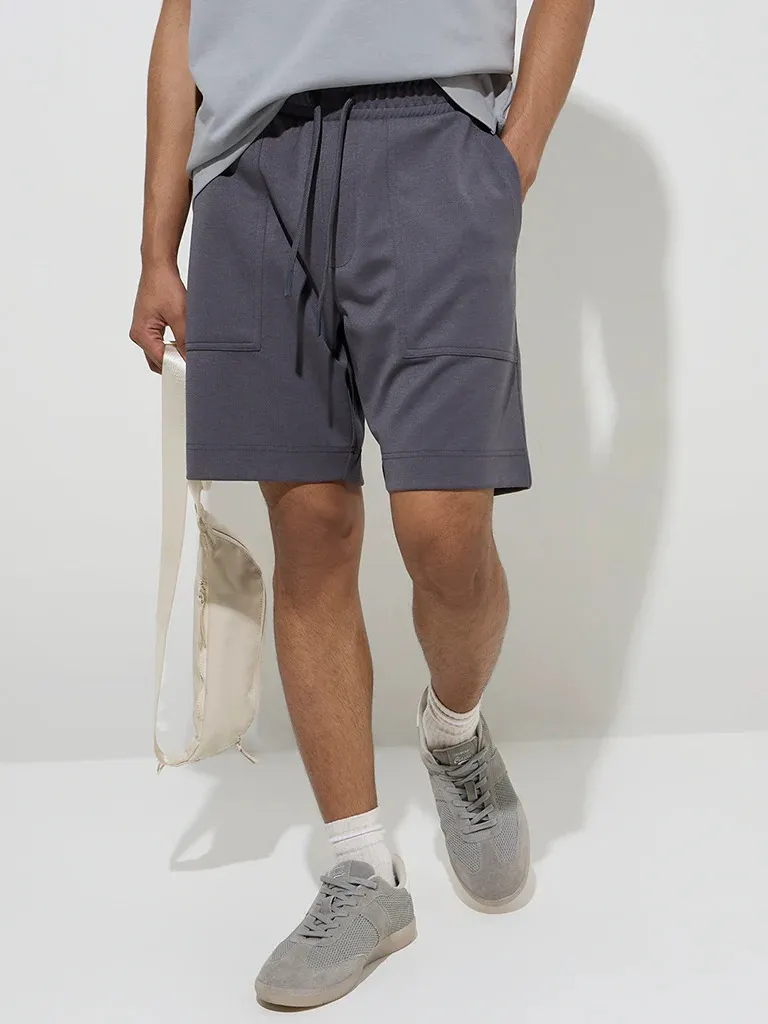 Solid Loose Mid-Waist Shorts