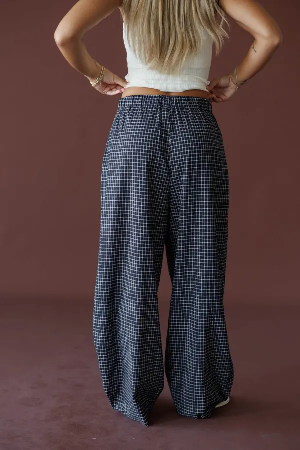 Balloon Checkered Pants