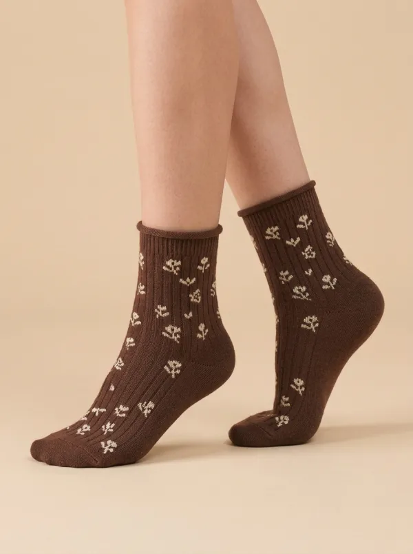 Classic Ribbed Floral Casual Socks