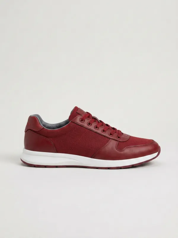 Men's Relaxed Weekend Lace-Up Trainers