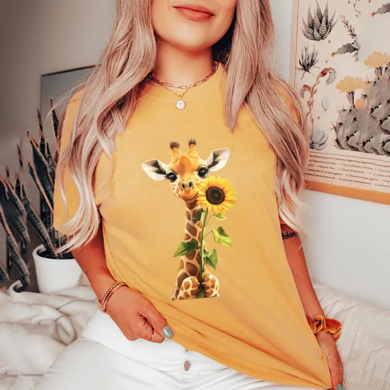 Giraffe Sunflower Women's Oversized Comfort T-Shirt