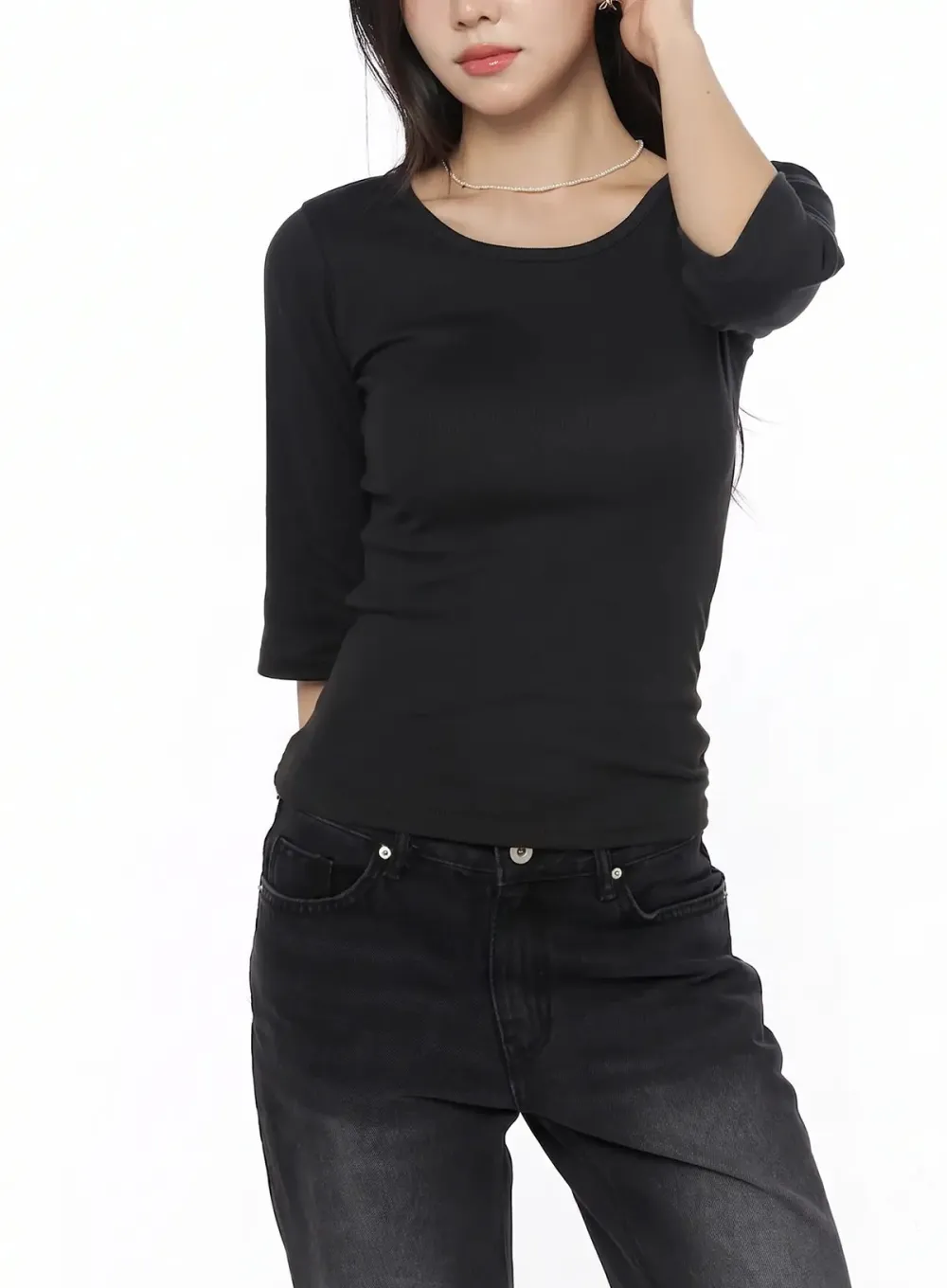 Basic Round Neck Three-Quarter Sleeve Top