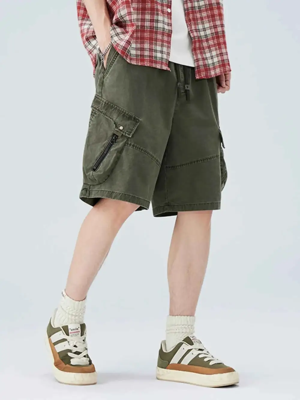 Cargo Shorts with Multiple Pockets