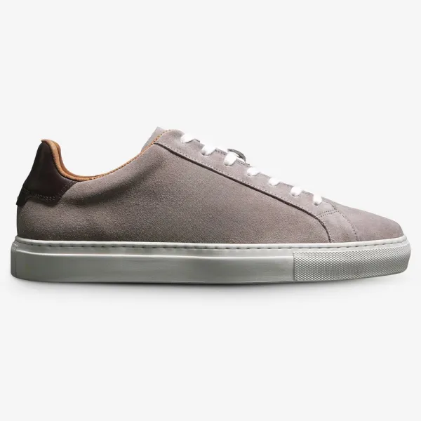 Casual Style Center Court Lace-up Sneaker