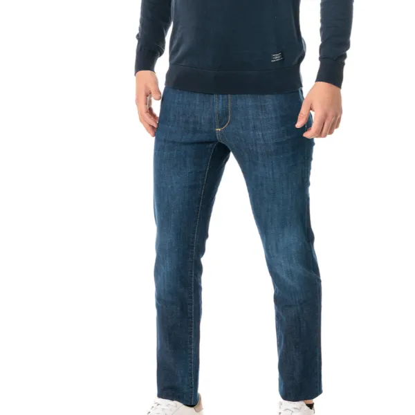 Easy Fit Slim Everyday Jeans