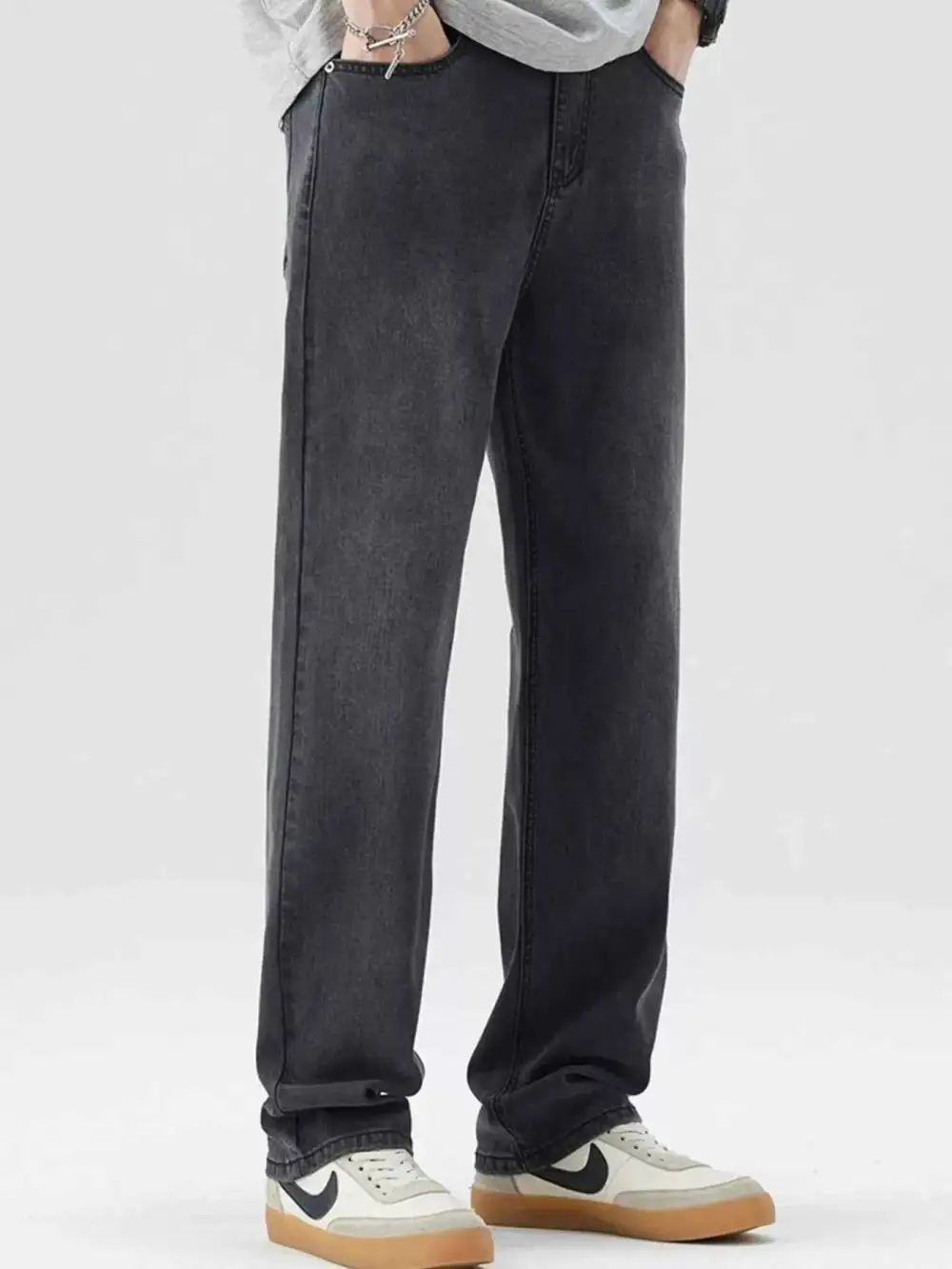 Wide Leg Jeans with Pockets