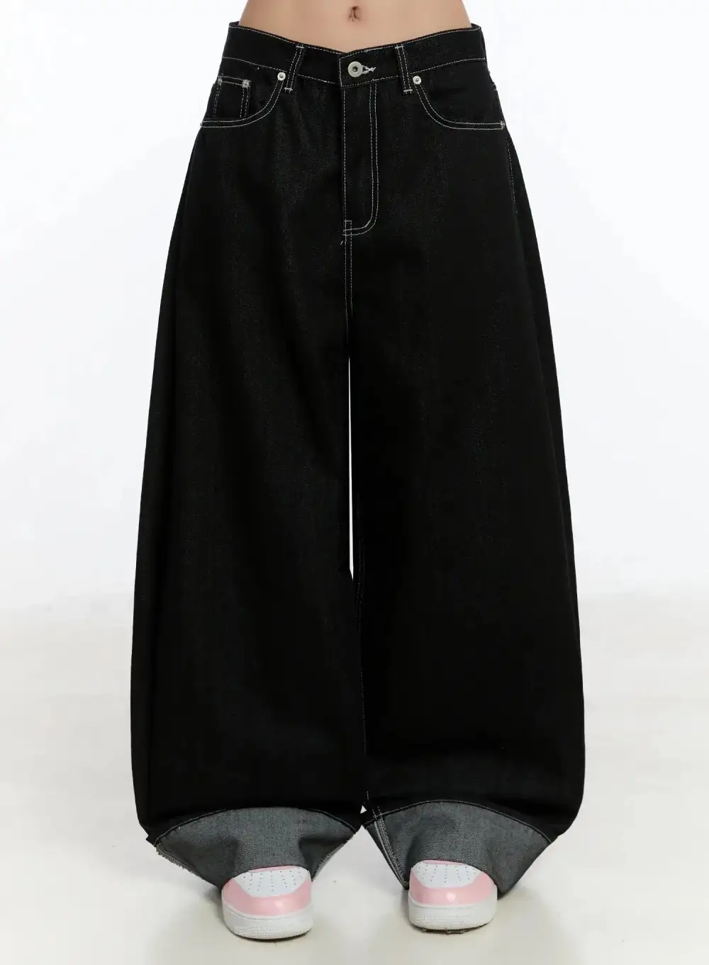 Plaid Stitched Back Pocket Baggy Jeans