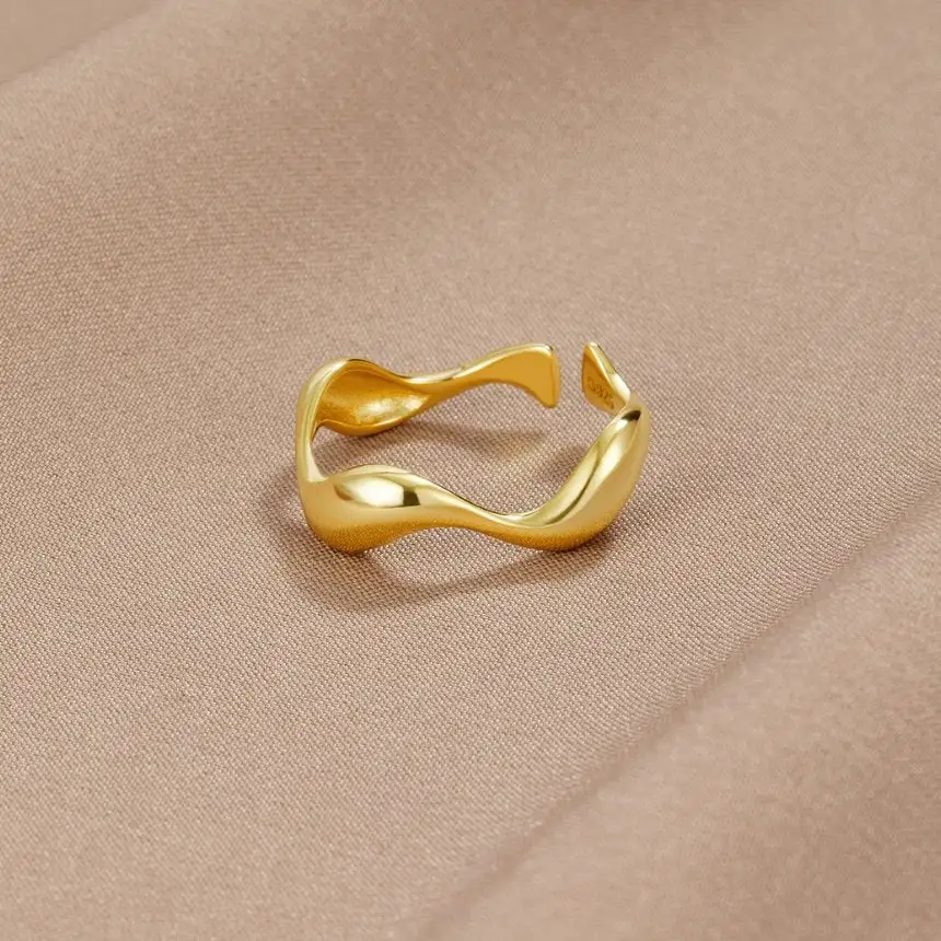 Wave Adjustable Ring