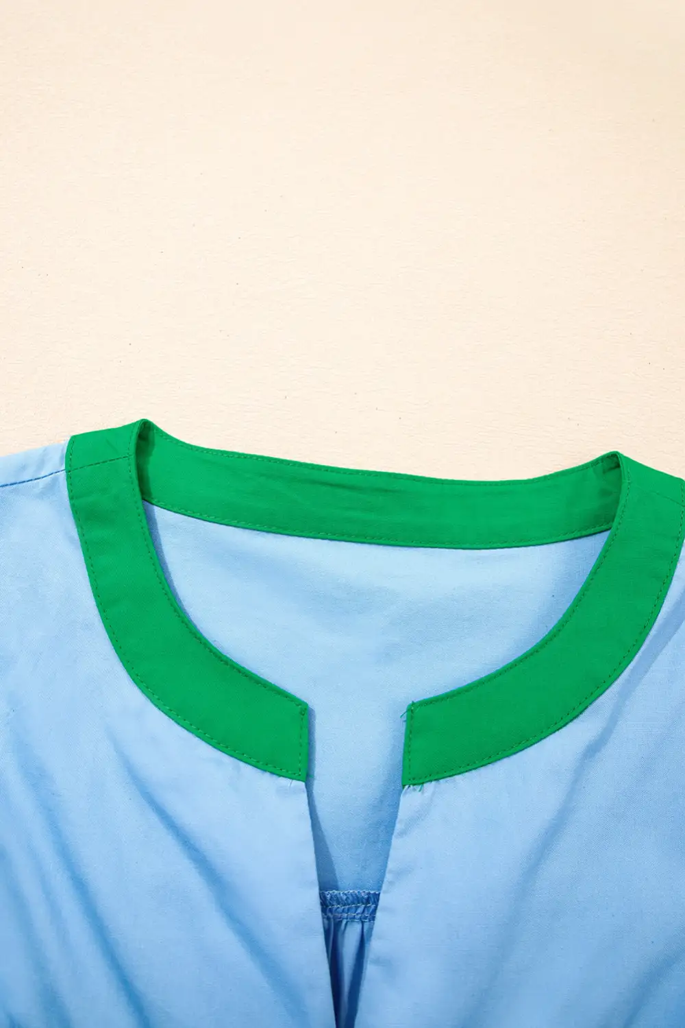 Contrast Notched Neck Frilly Detail Short Sleeve Blouse