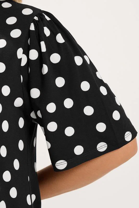 Black Polka Dot Pleated Front Top detail 3