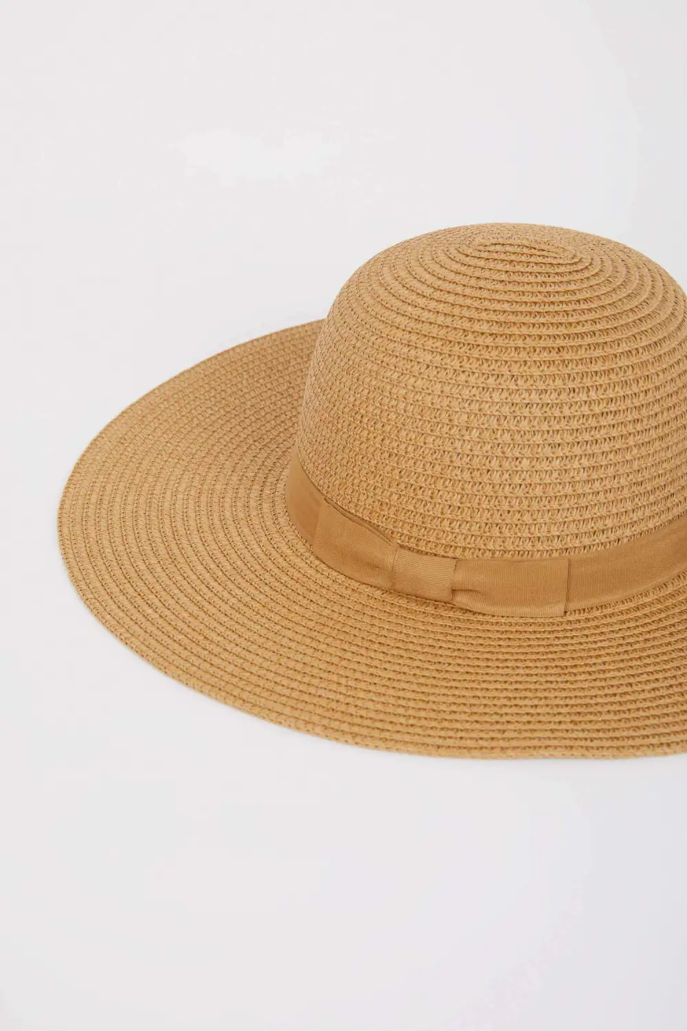 Bow-Decorated Straw Hat