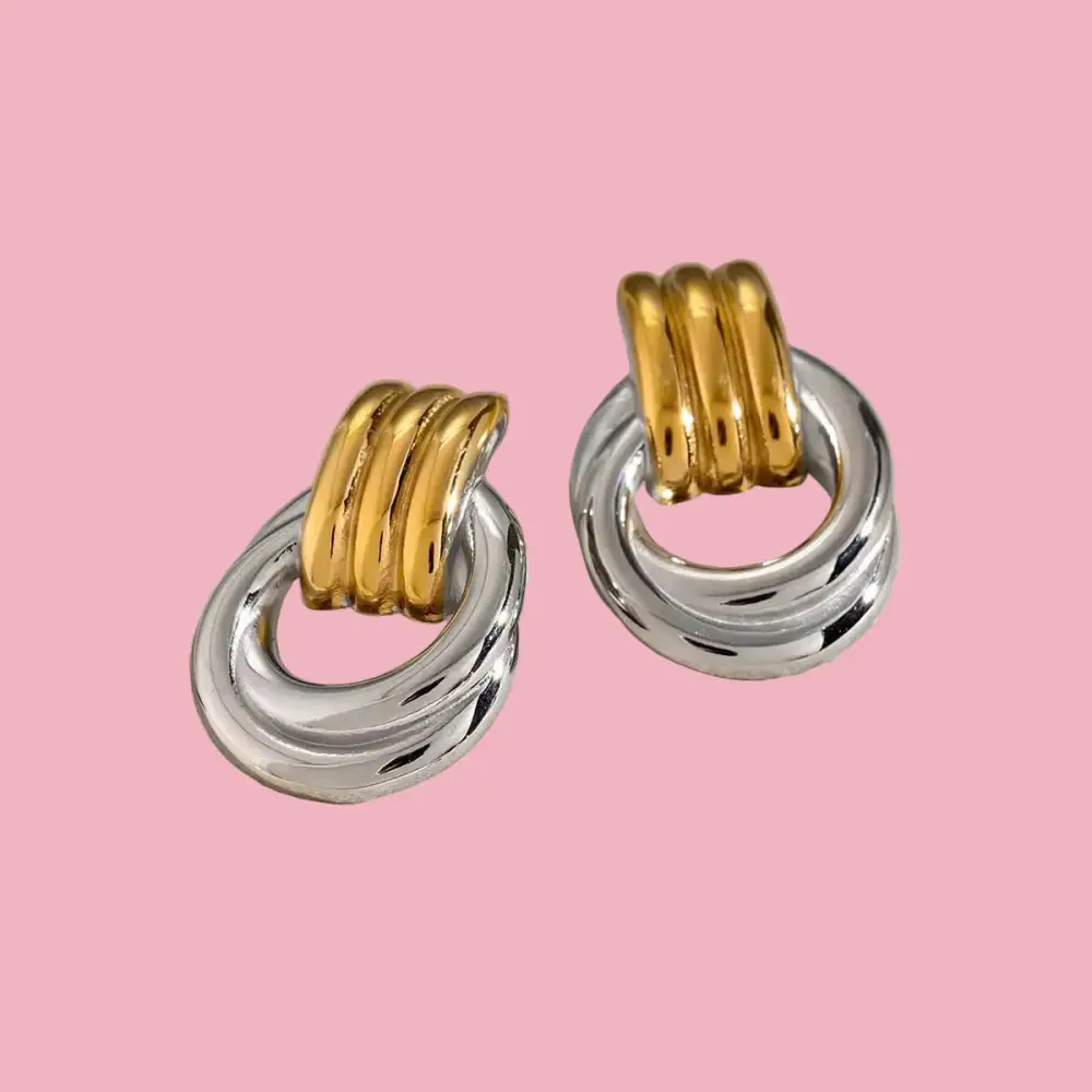 Everyday Classic Knot Earrings