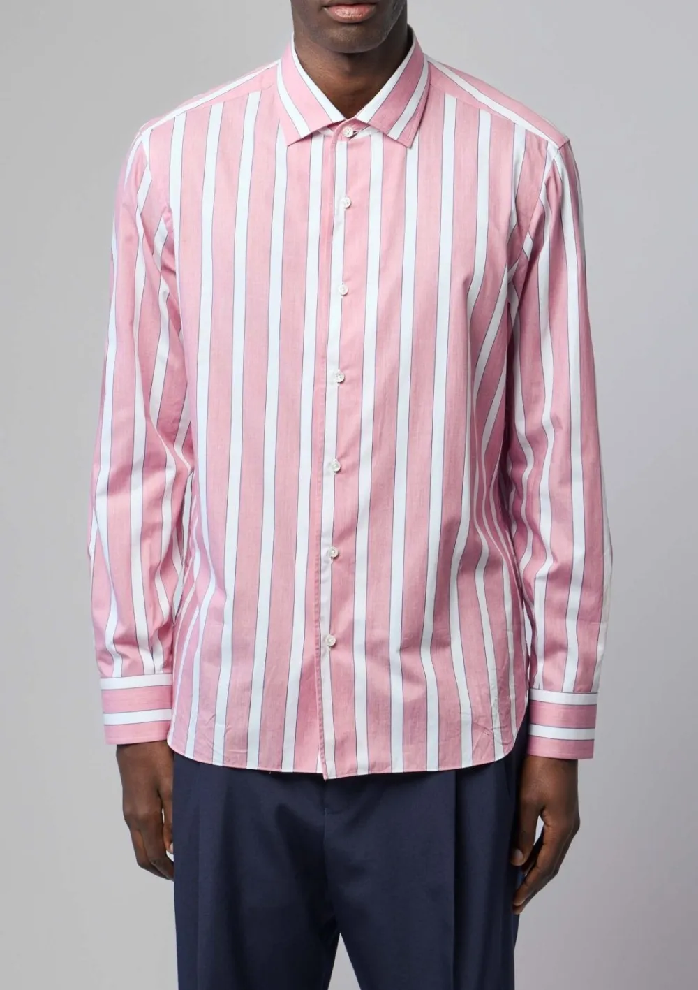 Streamlined Relaxed Fit Casual Shirt