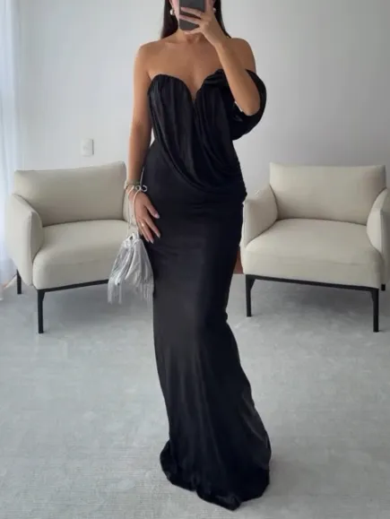 Off the Shoulder Pleated Maxi Dress
