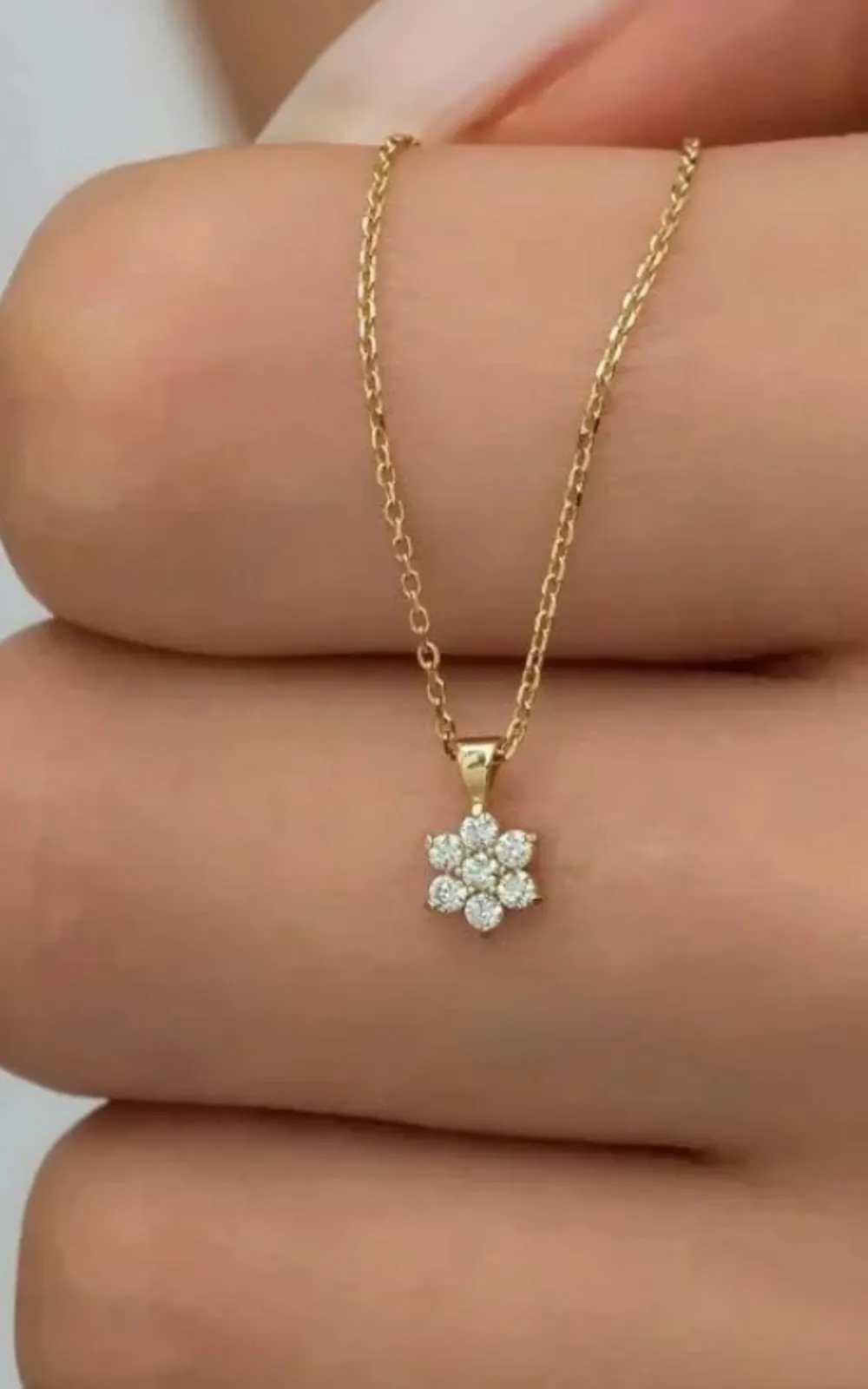 Dainty Floral Necklace