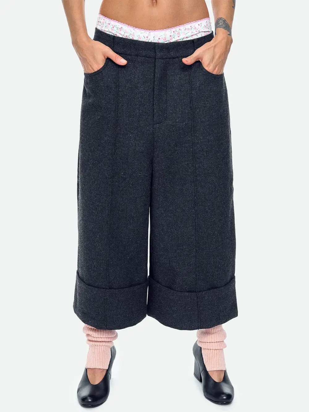 Wide-Leg Cropped Pants