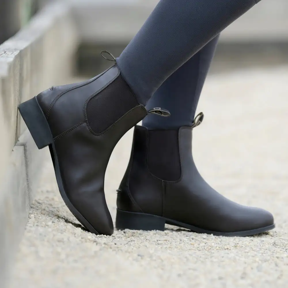 Minimal Leather Comfort Riding Boots