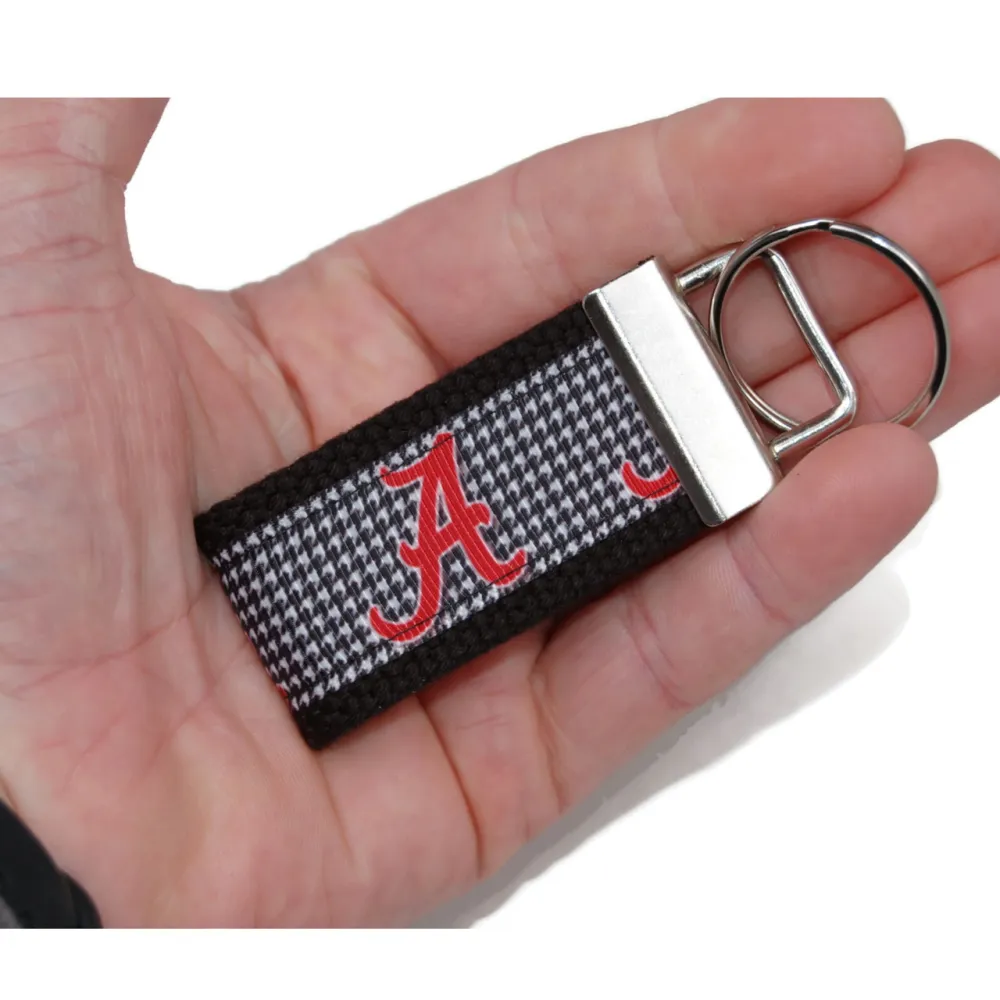 Houndstooth Distinctive Keychain