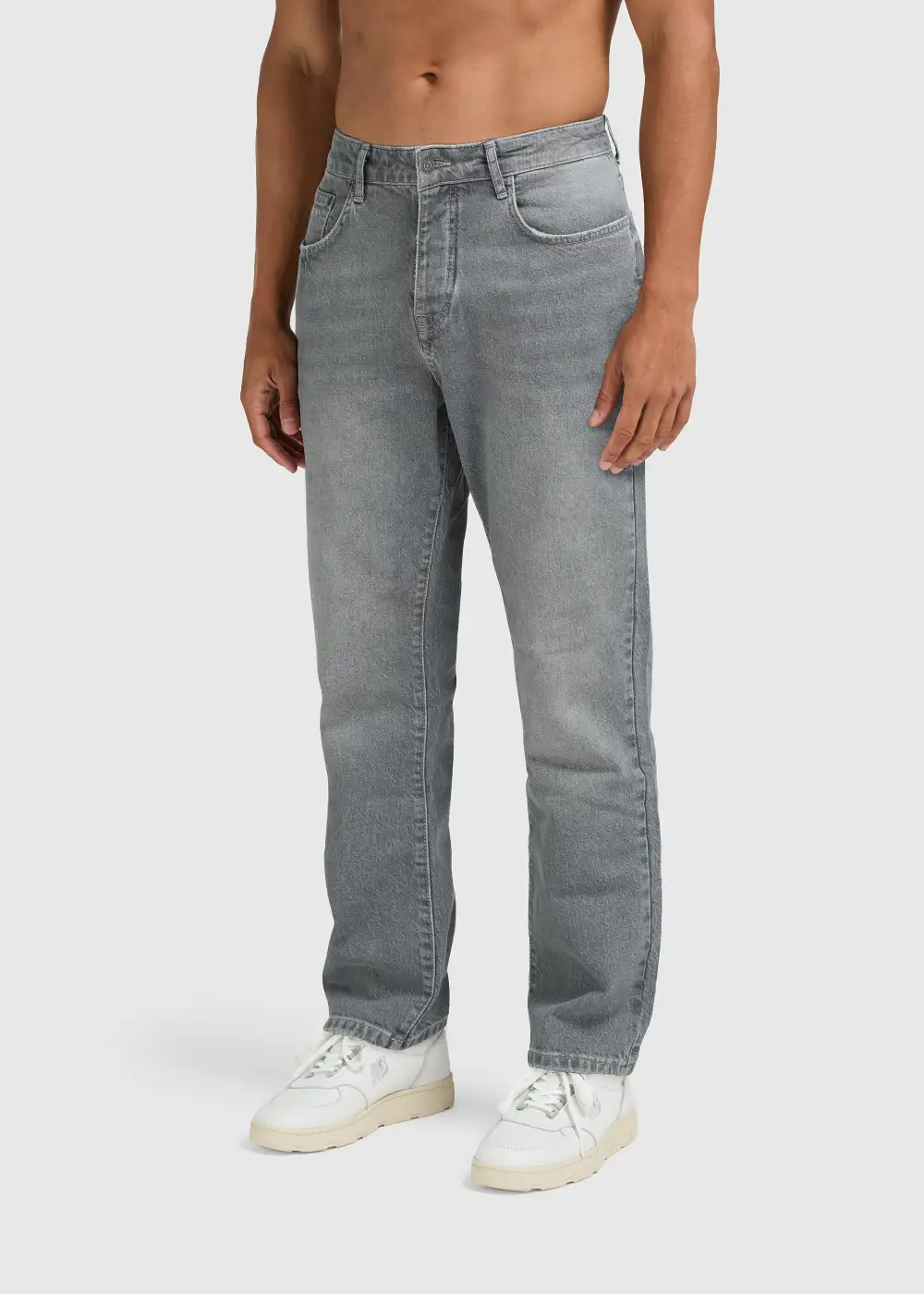 Straight Jeans