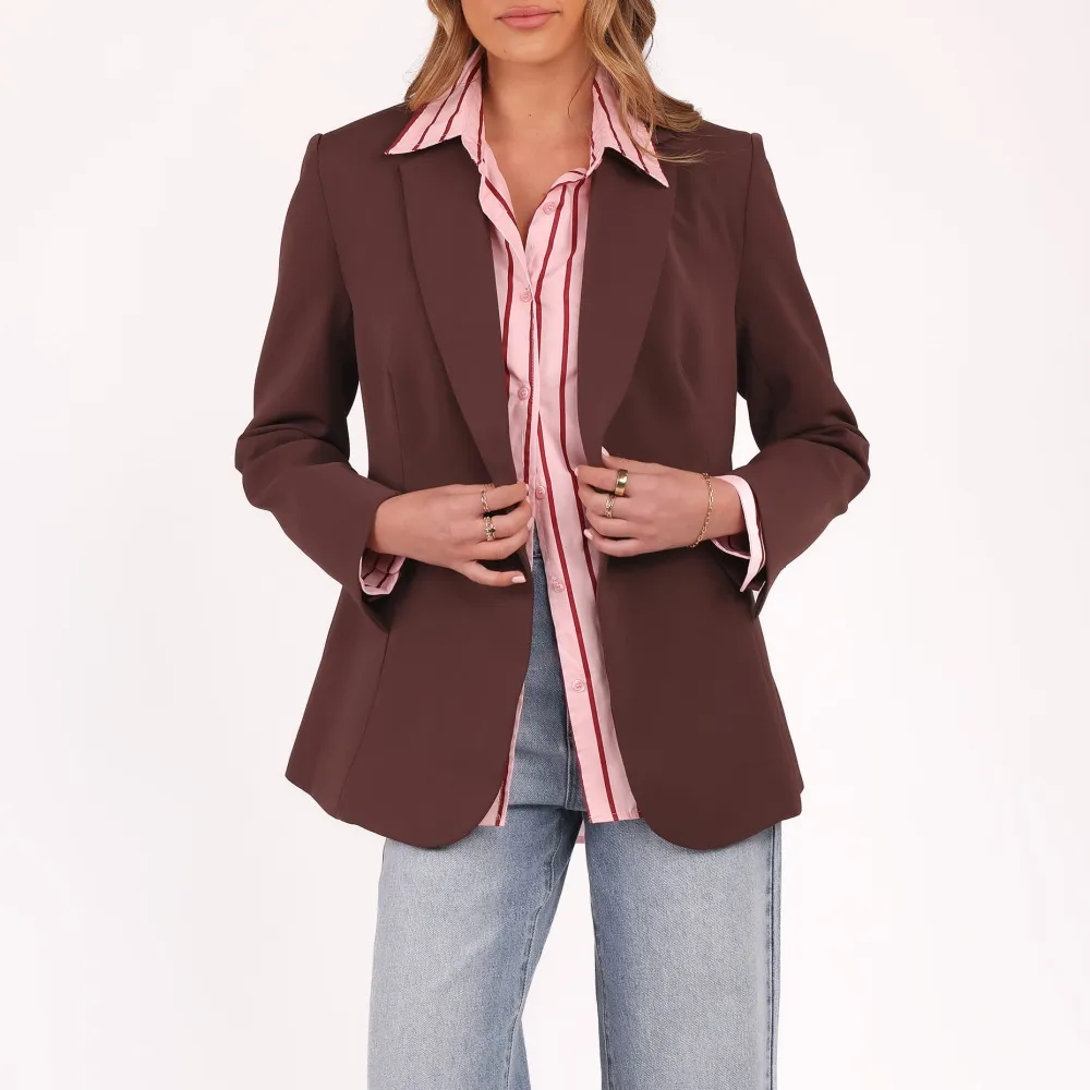 Minimal Notched Collar Blazer