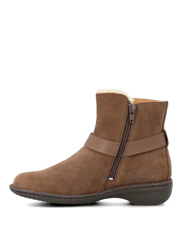 Smooth Profile Everyday Ankle Boots
