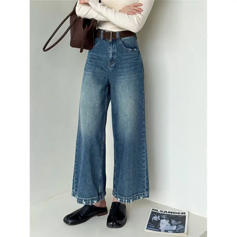 Comfort Loose Fit Wide Leg Jeans