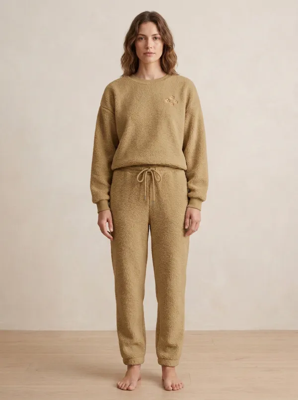 Everyday Floral Embroidered Fleece Edit Women's Fleece Lounge Set
