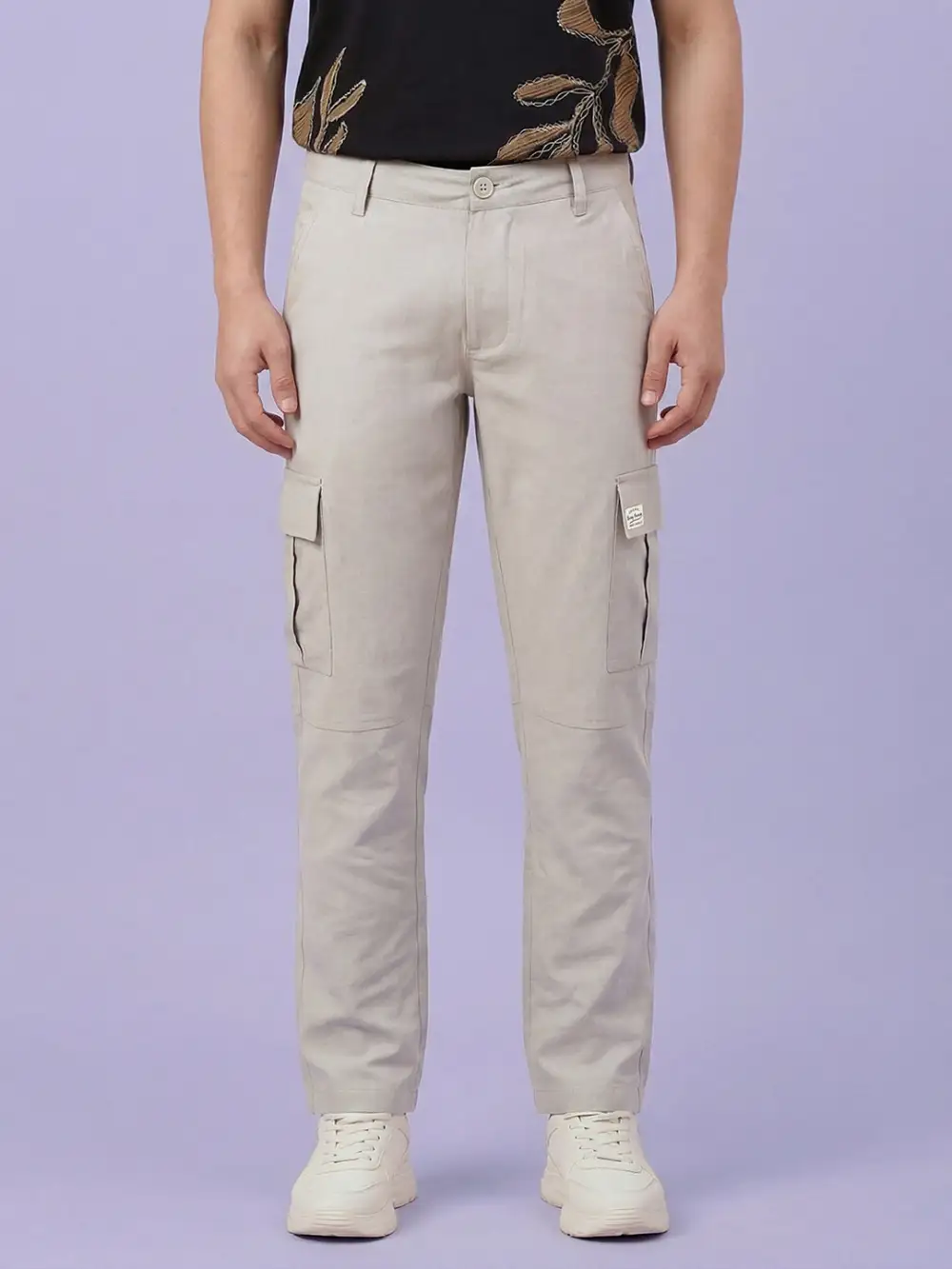 Classic Straight-Fit Mid-Rise Cargo Trousers