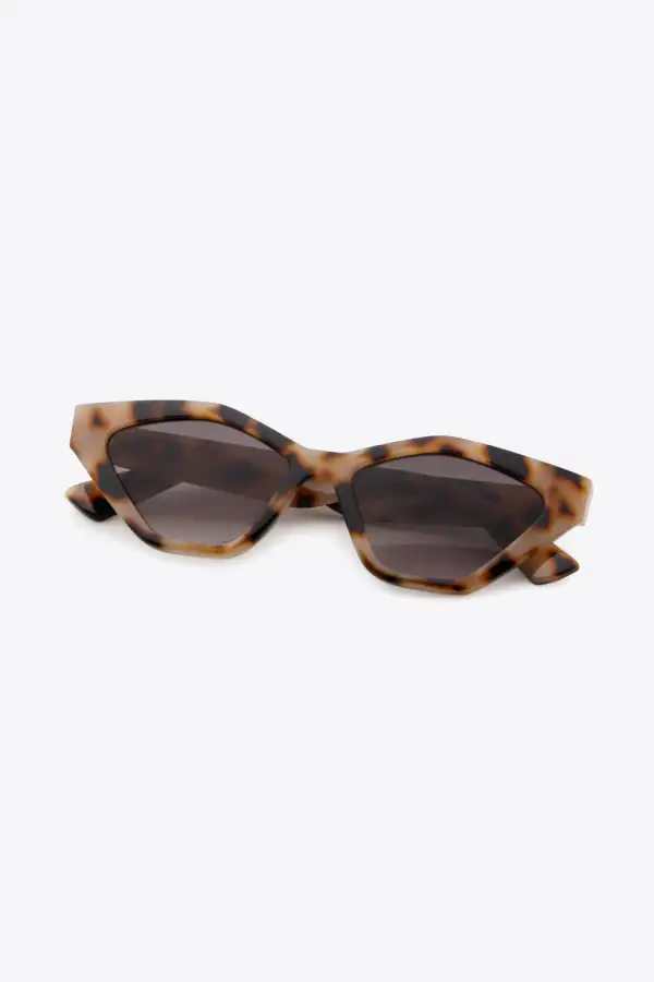 Polished Cat Eye Frame Sunglasses
